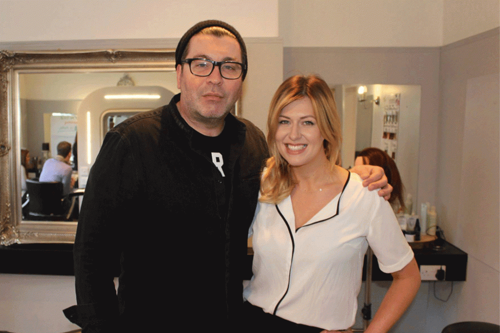 ProHairMag's tweet photo. .@JackHoward_SRH takes his on-trend Balayage technique on the road http://t.co/CWuvCdNDhf #jackh http://t.co/fd9YJUNwSM