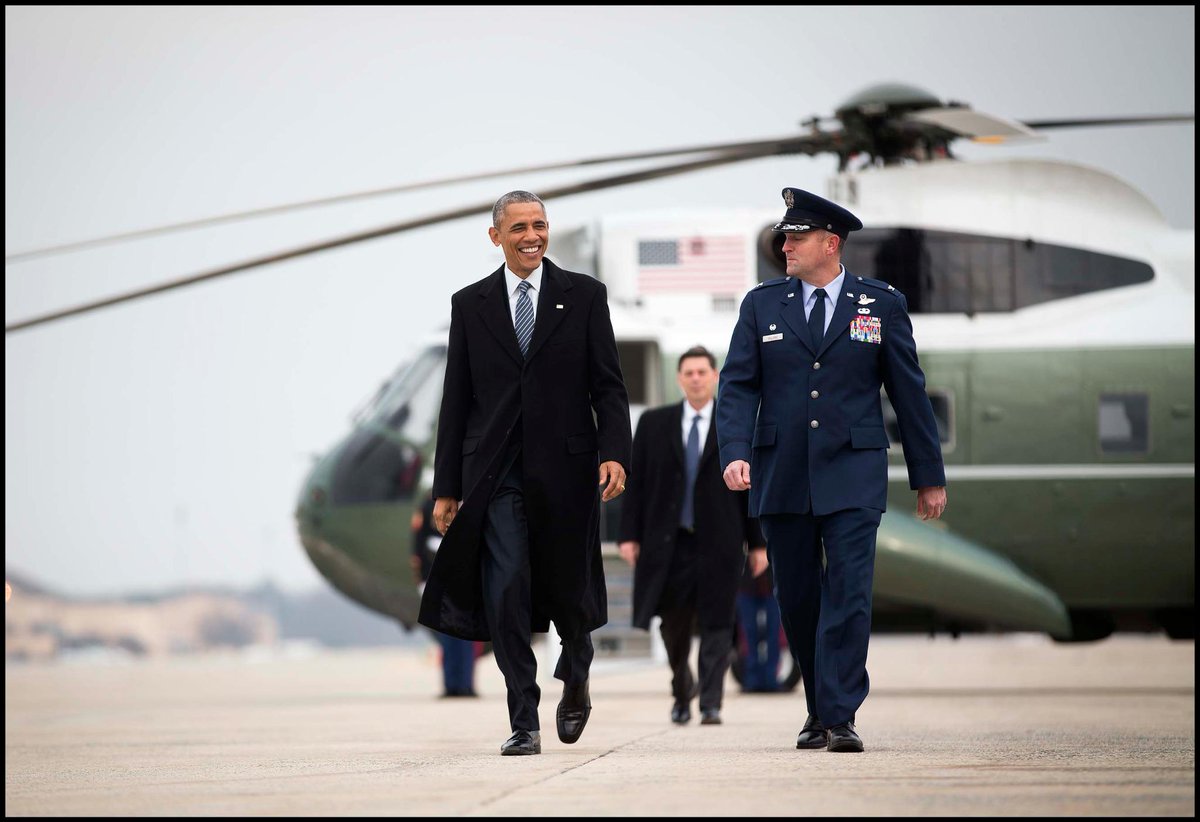 BoisePD's tweet image. #POTUSBoiseState MT @IDS_Photography: “@dougmillsnyt: President Obama boards Air Force One for a trip to Boise. http://t.co/FhJZ9pocH7”