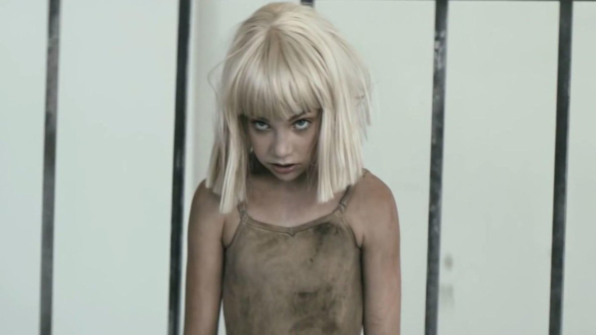 We talk Sia and Shia Labeouf with Elastic Hearts' dancing superstar <a href="/maddieziegler/">Maddie Ziegler</a>: bit.ly/1BejX85