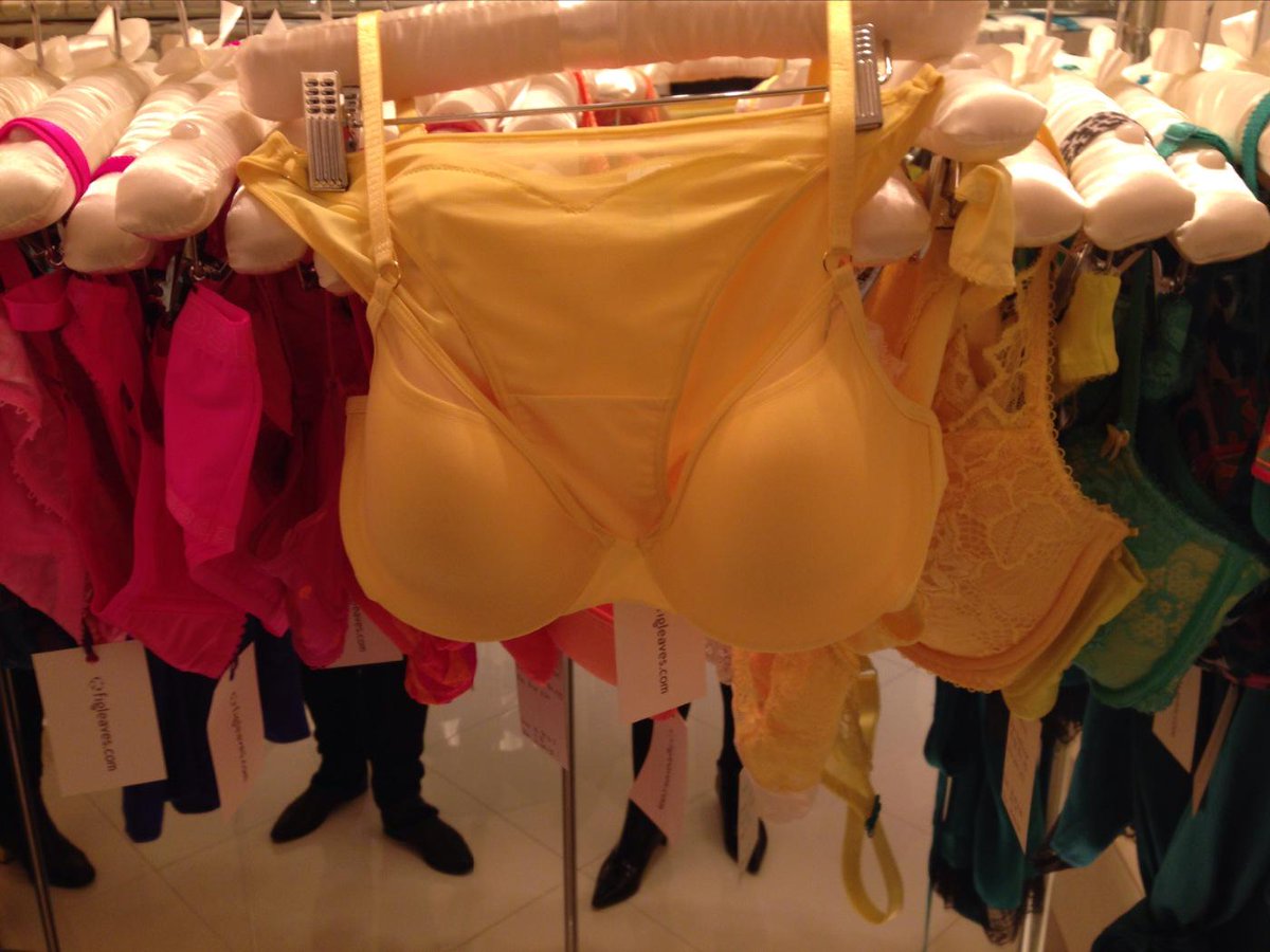 btemptduk's tweet photo. Our gorgeous Sheer Delight collection @figleaveshome #ss15 press day! #nowinterblueshere http://t.co/8dCKxNK56Q