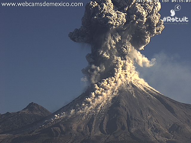 webcamsdemexico's tweet photo. #DeColección. La gran explosión del Volcán de Colima de este miércoles en formato 1024x768 http://t.co/SqRcUzkB72 - http://t.co/171JlD1Qvn