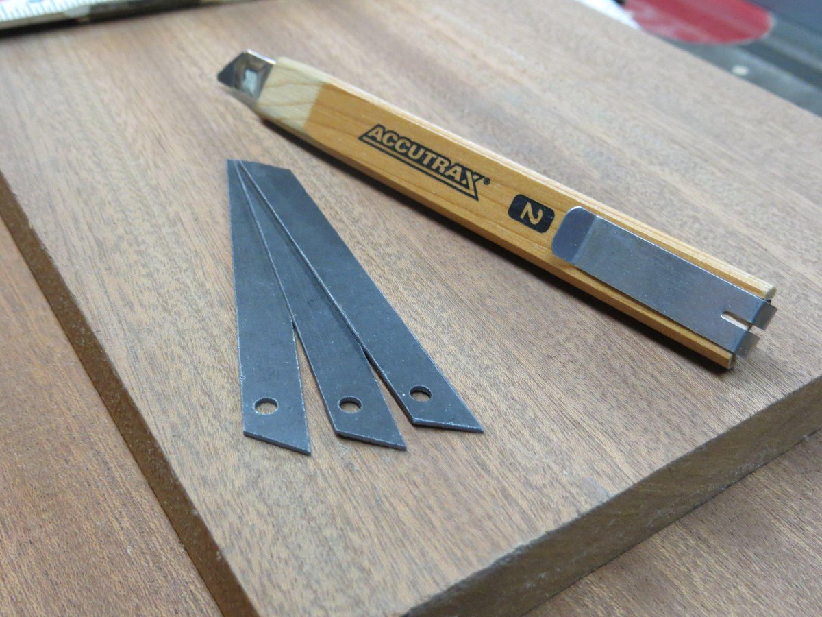 Accutrax's tweet photo. It's a 9mm utility knife disguised as a carpenter's pencil! Refill and resume. Never sharpen. #IBSVegas #Accutrax http://t.co/yerBktl192