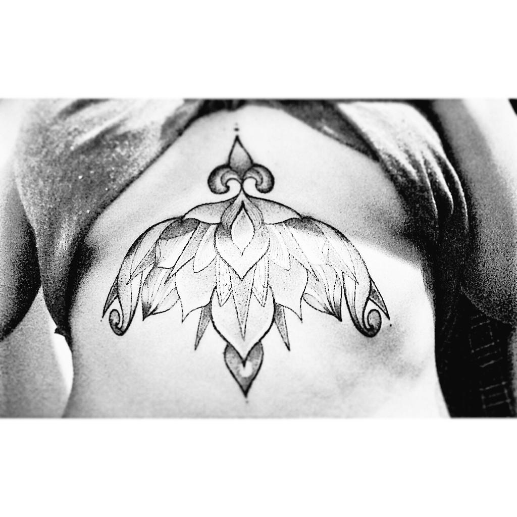 BarberEbony's tweet photo. @BarberEbony love this tattoo my favourite one http://t.co/lh5ze0QZgs