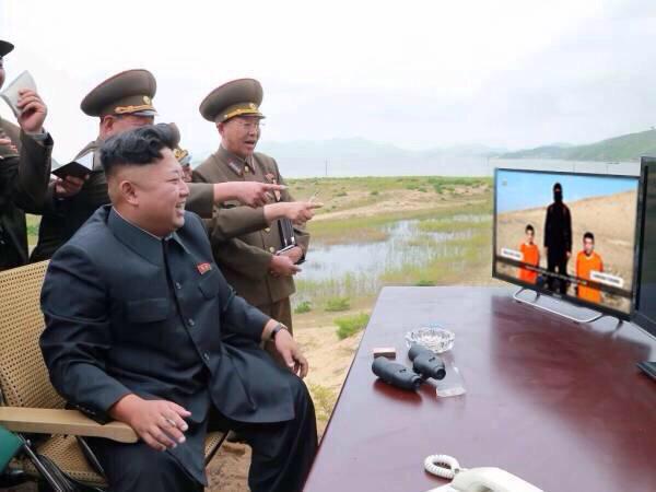 SOLARisis1's tweet photo. “@kibakiba0831: 不謹慎だがこれらには笑っしまった
#ISISクソコラグランプリ http://t.co/tuR1nU3vMS”
Humour contre la barbarie ... 
La Japon est #Charlie