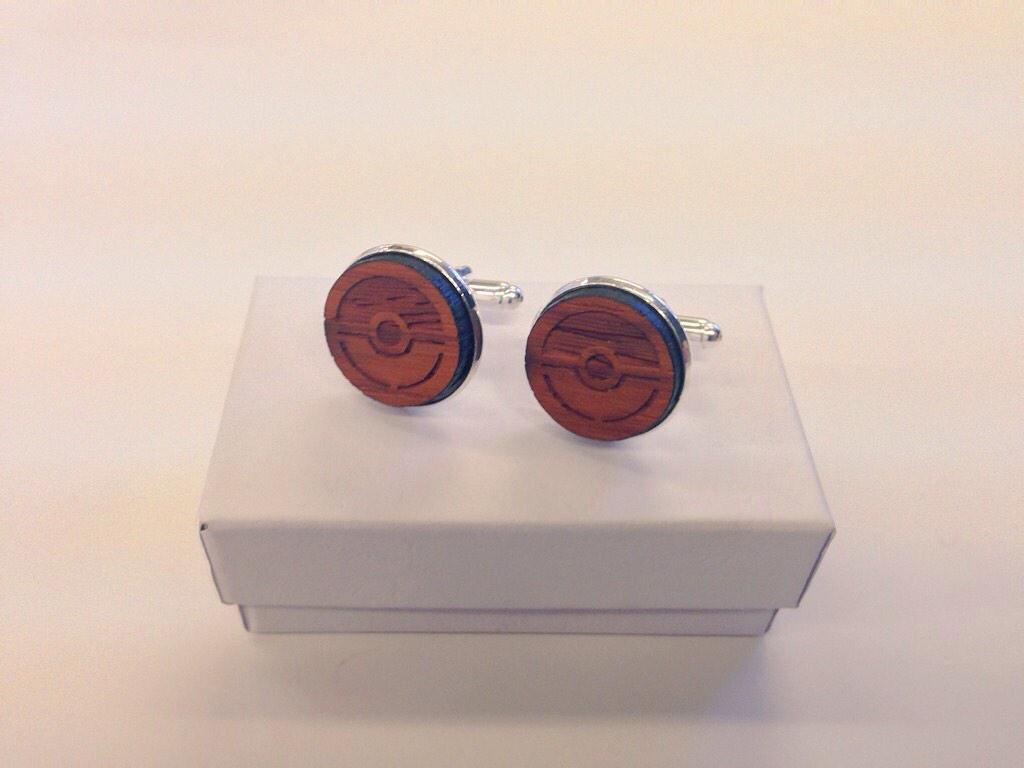 ShopCufflinks's tweet image. @ActuallyNPH Whats a better way to #Suitup then with our new laser cut cufflinks?#GetCuffed at shopcufflinks.co.uk