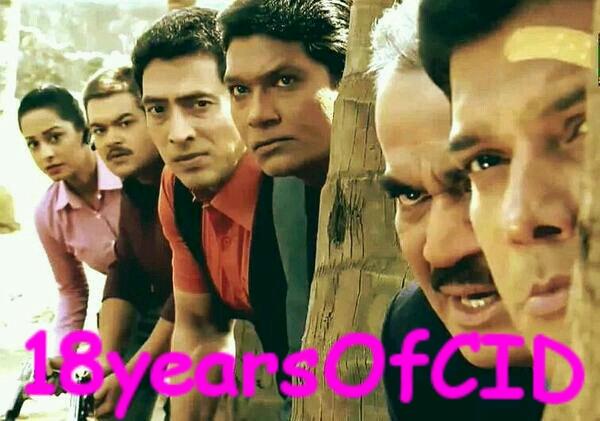 ayub_fanclub's tweet photo. @shivaajisatam   @dayanandcid @Narendragupt  @ShreyaVerma_86 
LOVE U ALL http://t.co/OirTU4REWZ