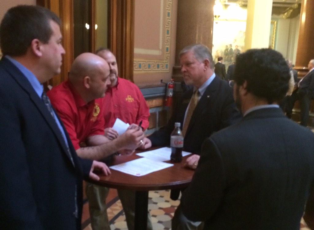 DSMIAFF4's tweet image. @DSMIAFF4 @presidentlocal4 @IowaPFF at the Iowa State Capitol with Rep. Scott Ourth