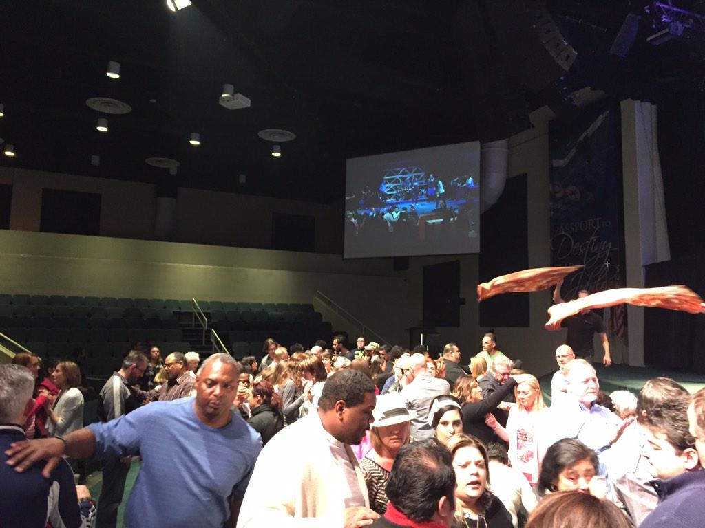 PaulMarcGoulet's tweet photo. All in the family tonight @ICLV at 7:00. Denise &amp; I will b talking about 10 things u should never do n a relationship http://t.co/of1OCny6Wz