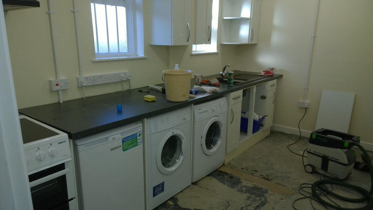 IrvinMetcalf's tweet photo. @GranSunRotary Take a look at our first project. Grantham Foodbank kitchen project http://t.co/Tkr0QTQwhl