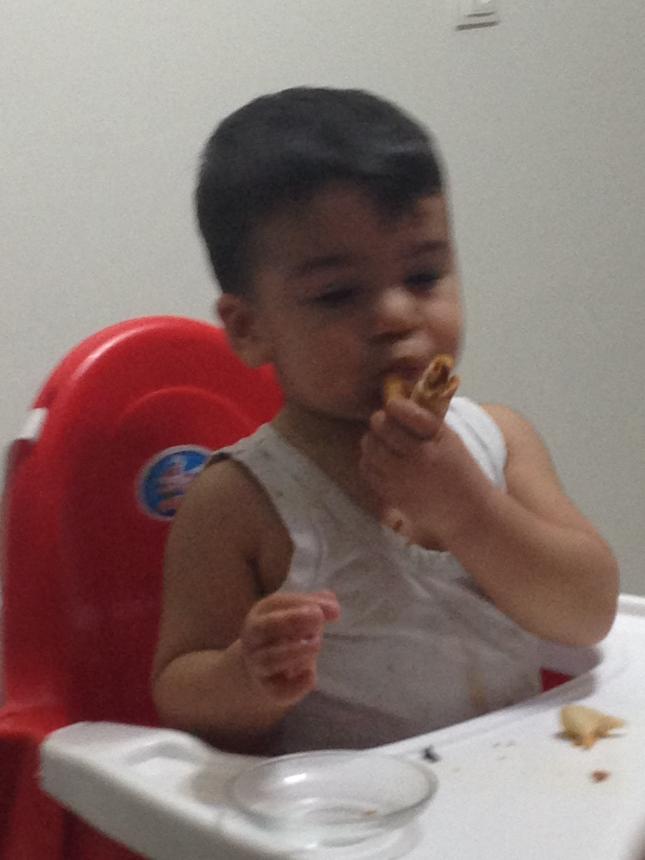 HalitKiyanc's tweet photo. Mustafa'nın Acılı pide keyfi http://t.co/mL1npZJf5j