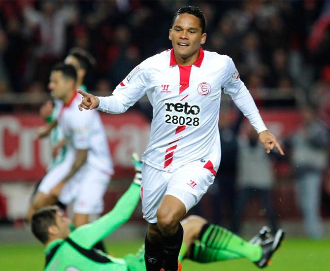 SevillaTurkey's tweet photo. Carlos Bacca ile ilgilenen takımlar ; Swansea City, Everton, Monaco ! http://t.co/K4TIVnKKLj