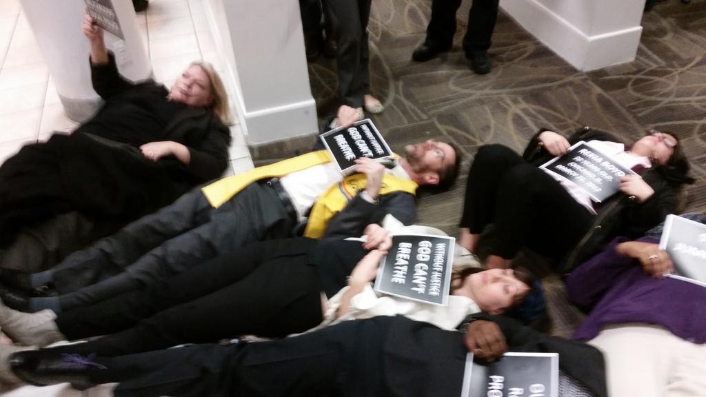 #UU Clergy symbolically die-in at the #Capitol to faithfully proclaim #BlackLivesMatter