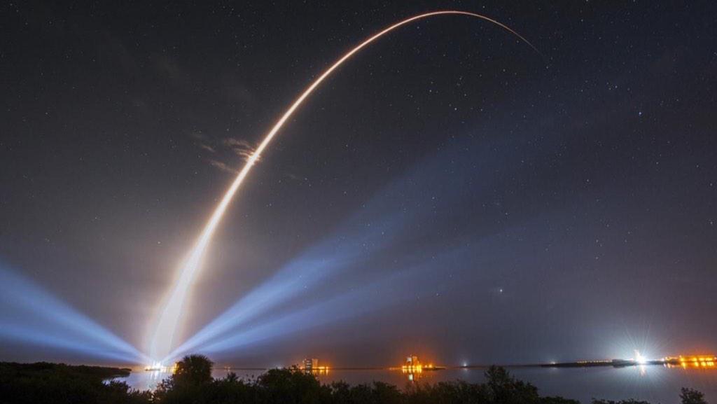 AstroHardin's tweet photo. MT“@ulalaunch: Yesterday ULA successfully launches @USNavy's #MUOS-3! #AtlasV #ULAMissionSuccess” http://t.co/SMpuFr8Q4d