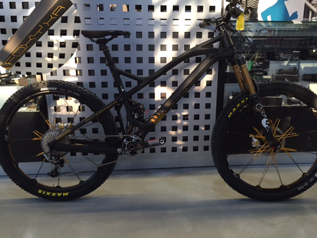 Ya llego la Mondraker Foxy Carbon XR 2015
No te la pierdas!!!!