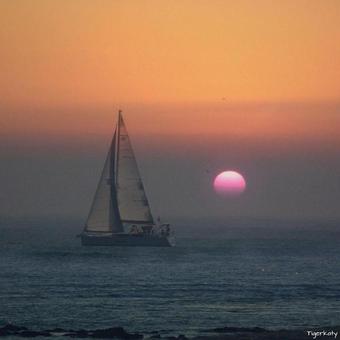 HistoriaDiceQue's tweet photo. Bello atardecer. http://t.co/Tb9419seub