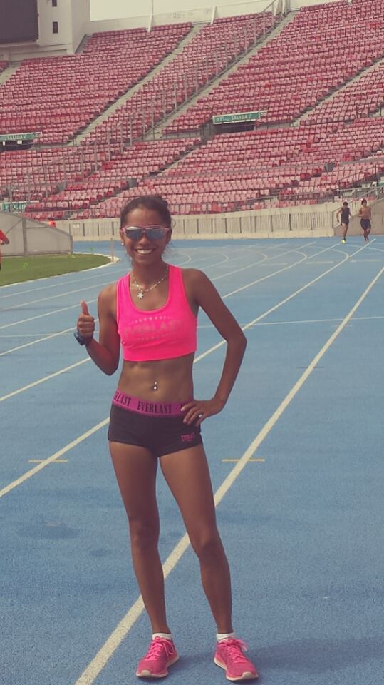 JenniFastRunner's tweet photo. Debutando en Twitter con mi nuevo auspiciador @SuntimeAccessor http://t.co/B4hNVtU1O6