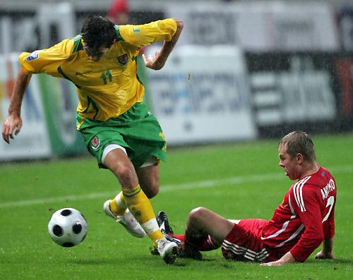 Happy 28th birthday to the one and only Joe Ledley! Congratulations 