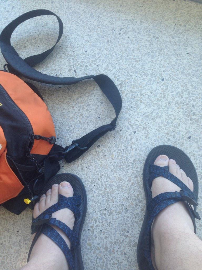 CraigSWells's tweet photo. โ๏ธState Bound with @amanda_jane9. Hanging out with @CampbellSoup61 @melissa_cns for a couple days. #ChacoTime http://t.co/N2bCwMvnhW