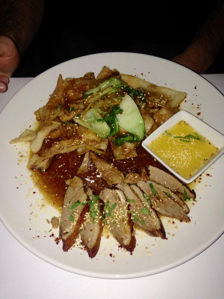 LindyMangubat's tweet photo. Q Restaurant: roasted duck, bok choy, lad nar noodles with an orange cognac sauce http://t.co/W6oXyjtsx5
