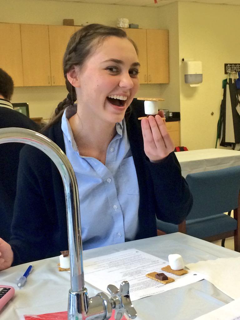 casscbennett's tweet photo. Chemistry was such a success #dawnrox http://t.co/ZHocDwSLvW