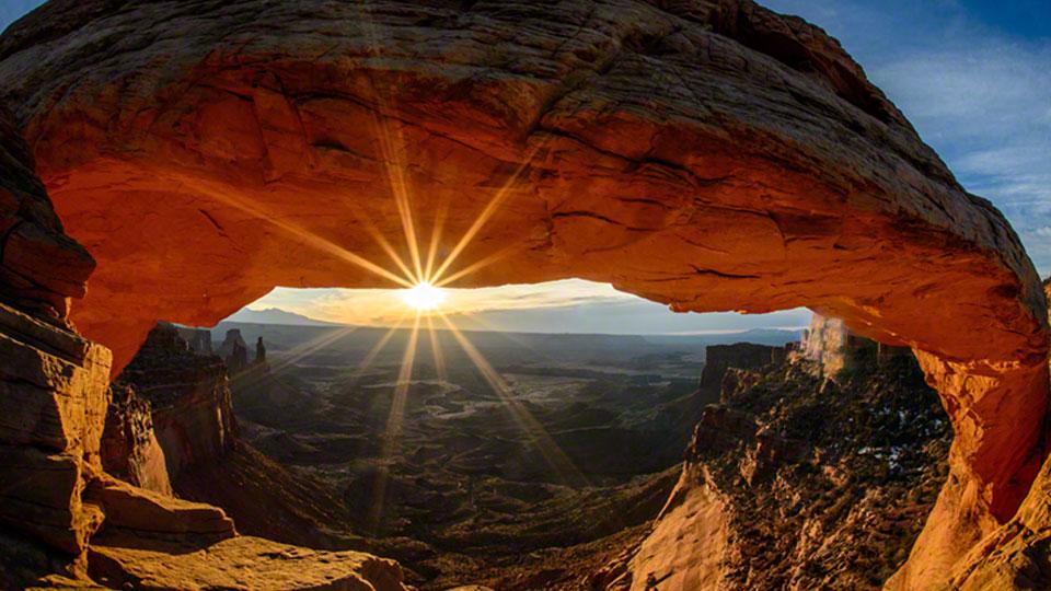 bhphoto's tweet photo. The Rewards of Photography are Just a Click Away - @MoosePeterson http://t.co/UZuNIigjxu #CreativeResolutions http://t.co/6EFIJQx9qm