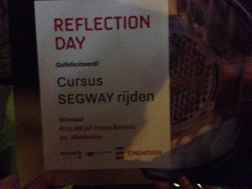 nicolerongen's tweet photo. Event: #reflectionday, kids in#eindhoven dragen reflectie materiaal. Winnaars @bsKlimboom @slingertouw #sre  #nvdbr http://t.co/Kof5pibZ5b
