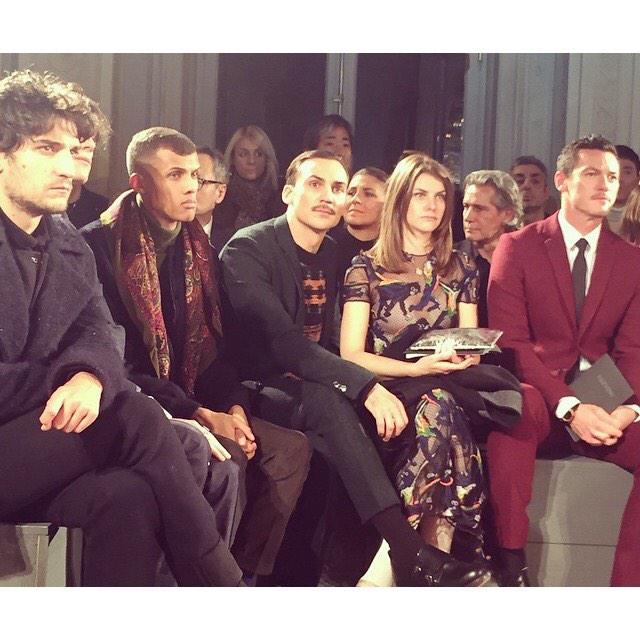 StromaeWorld's tweet photo. Stromae aux côtés de Louis Garrel et Luke Evans au défilé Valentino. http://t.co/QSemzntHfE