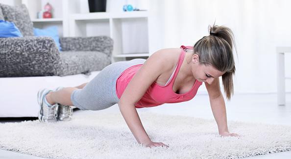 TrainerzMag's tweet image. Thuis je #triceps trainen zonder gewichten? Check deze 5 topoefeningen! #KickIt #workout bit.ly/15zRPSy