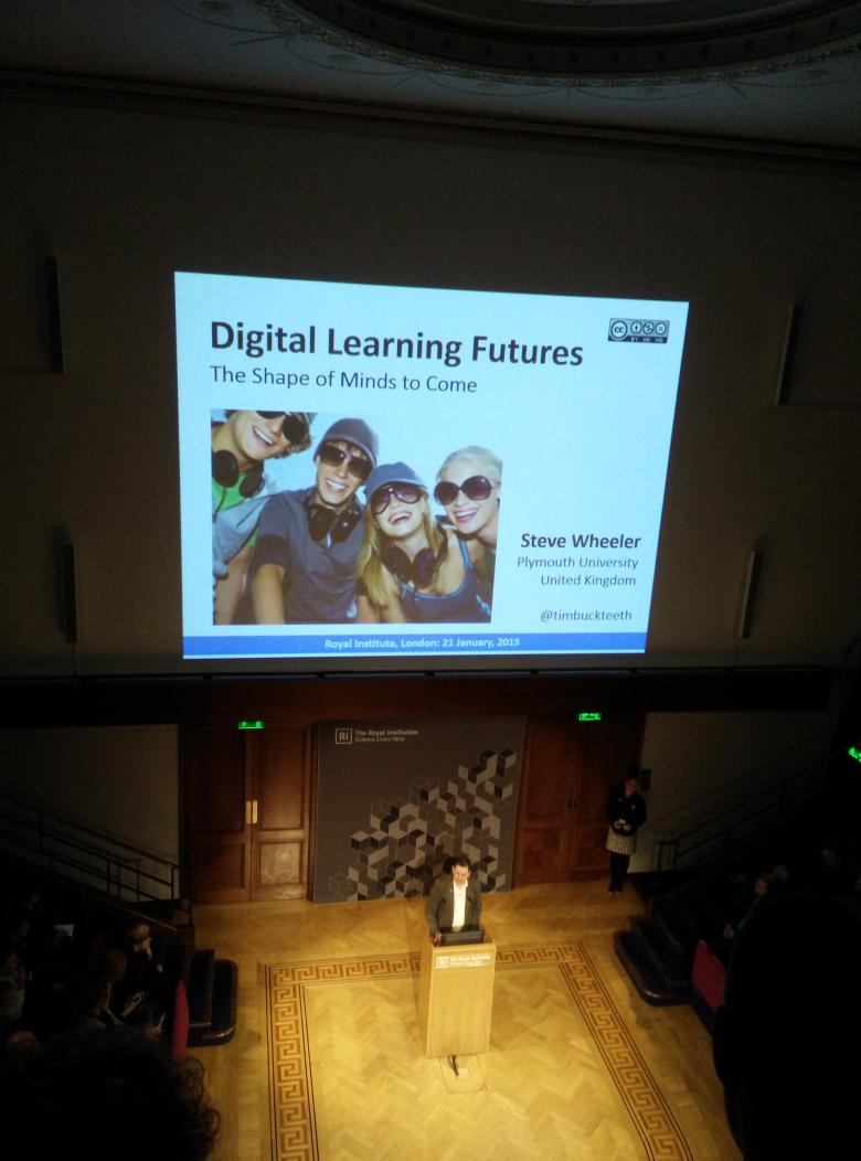 DigiGuides's tweet image. Har lige oplevet Steve Wheeler i legendariske Royal Institution of GB. Vildt fedt @timbuckteeth #skolechat #Bett2015