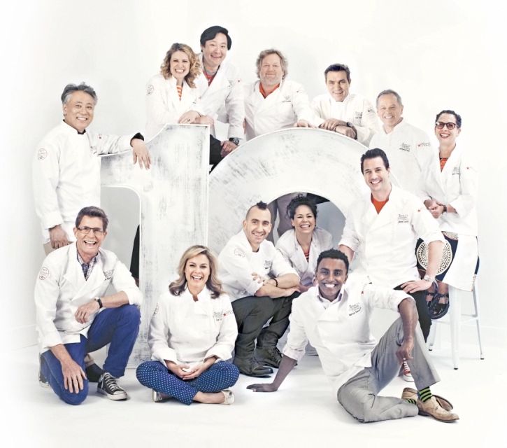 CulinaryCouncil's tweet image. Happy #NationalHugDay from all our #MacysChefs! Don&apos;t forget to send a hug to your favorite chef.