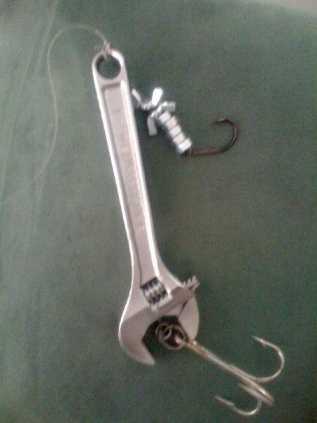 iamfishyaf's tweet photo. Not exactly high end construction - but best cod jig ever!
Winter Sucks - Show me your #TACKLEPORN http://t.co/adQX8OZCSH