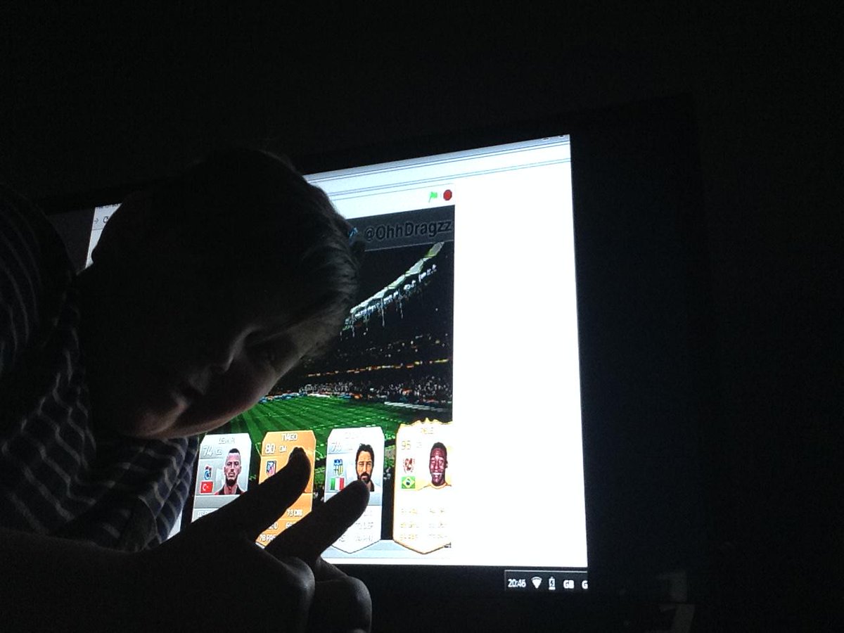 Louskihd's tweet photo. Pele in a pack http://t.co/YSpFWiRCuJ