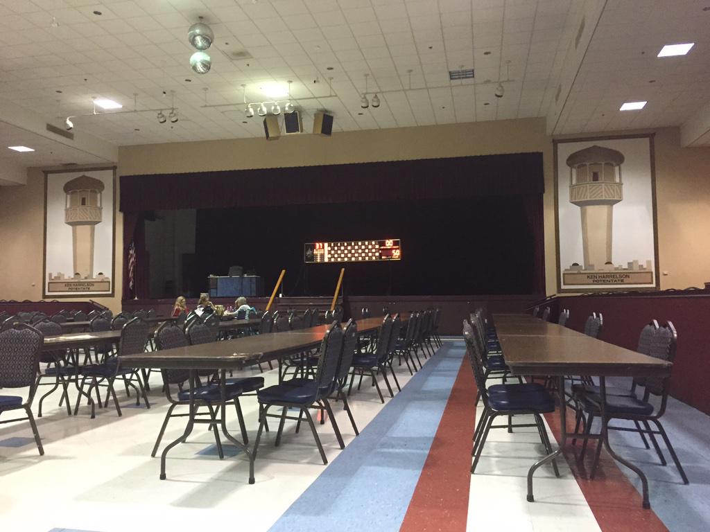NicoleTenuto's tweet photo. I've found hell. & it's at a bingo hall. #B666 http://t.co/BHWXQArGv6
