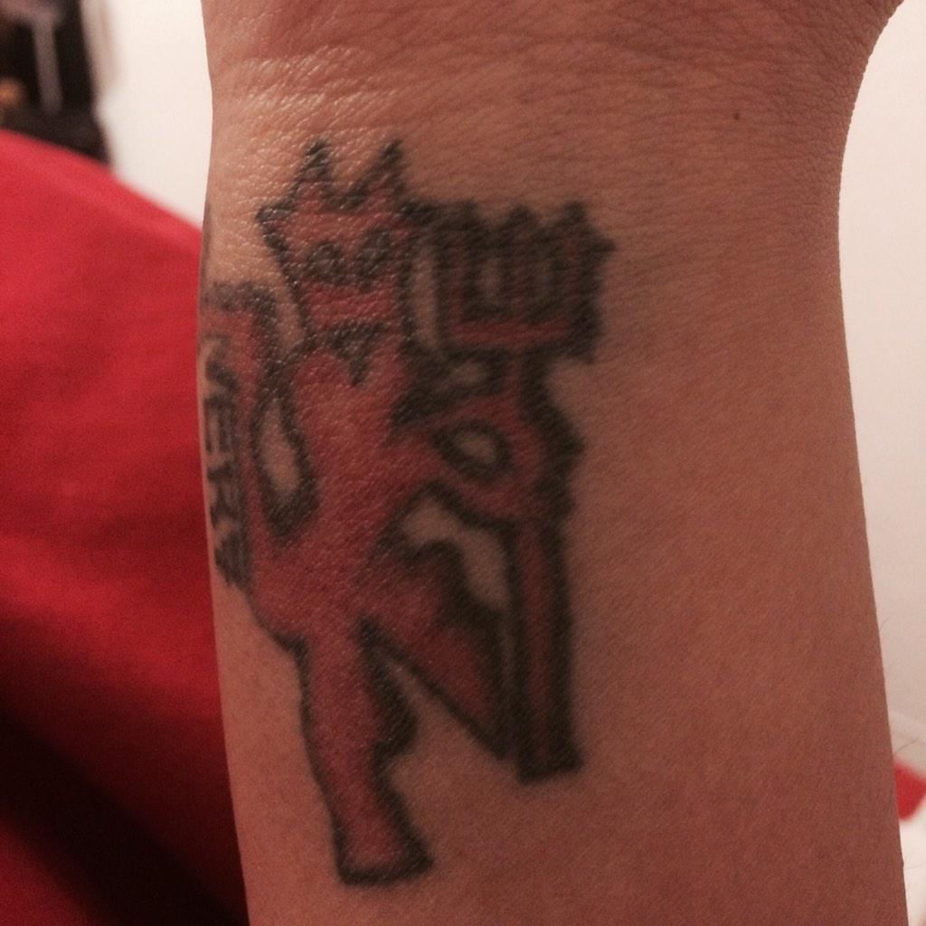 Darshita_MUFC's tweet photo. @ManUtd #mutattoos http://t.co/rE6q3d9Sof