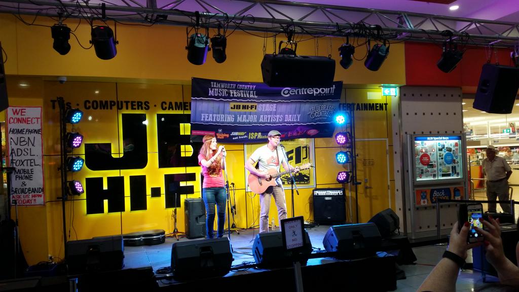 <a href="/therealOShea/">Mark and Jay O'Shea</a> onstage <a href="/JBTamworth/">JB Hi-Fi Tamworth</a> its a pleasure to have you back. Make sure you grab the new album its amazing.