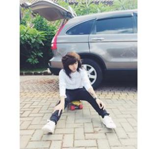 Pagi ka <a href="/deraa93/">dherasiagian</a> {} sukses buat acara nobar hari ini yah lvyu!♥ pagi juga mey <a href="/Memey_Nondhera/">Memey</a> dan para <a href="/DHERACTIONS/">DHERACTIONS OFFICIAL</a>{}