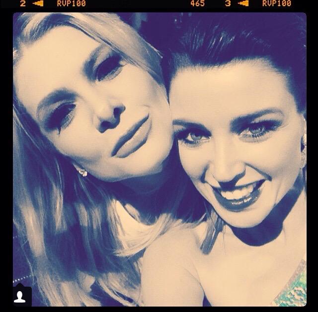 judyhaleswife's tweet photo. This is still my favourite photo of them π―ππ #Bassogue #Beauties @DanniiMinogue @nataliebassing http://t.co/gY49sROSGC