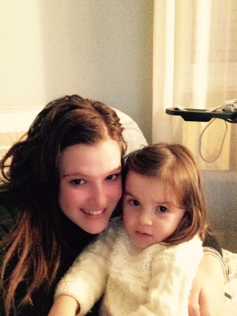 MiriamLucas1's tweet photo. Ella, mi pequeña, mi energía... Mi todo! 😍😊😄 http://t.co/zGnPJIMDXJ