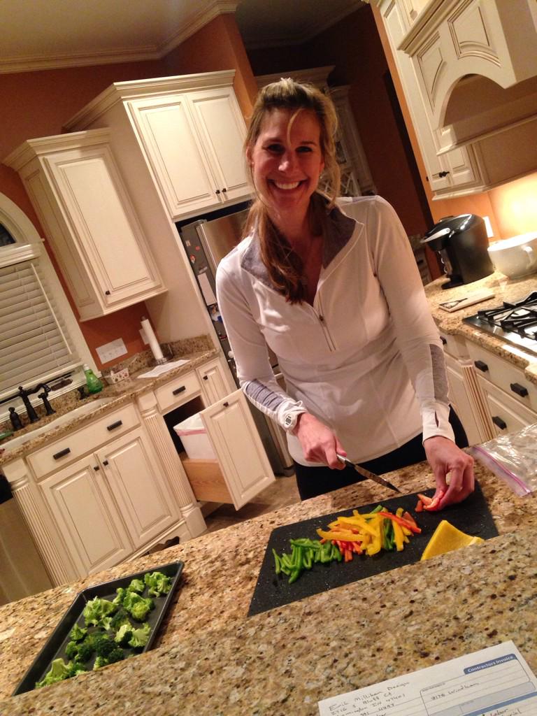 RandiRaff's tweet photo. Look who's cooking me dinner!!!! #chefsherry http://t.co/rVFWe8ioOm
