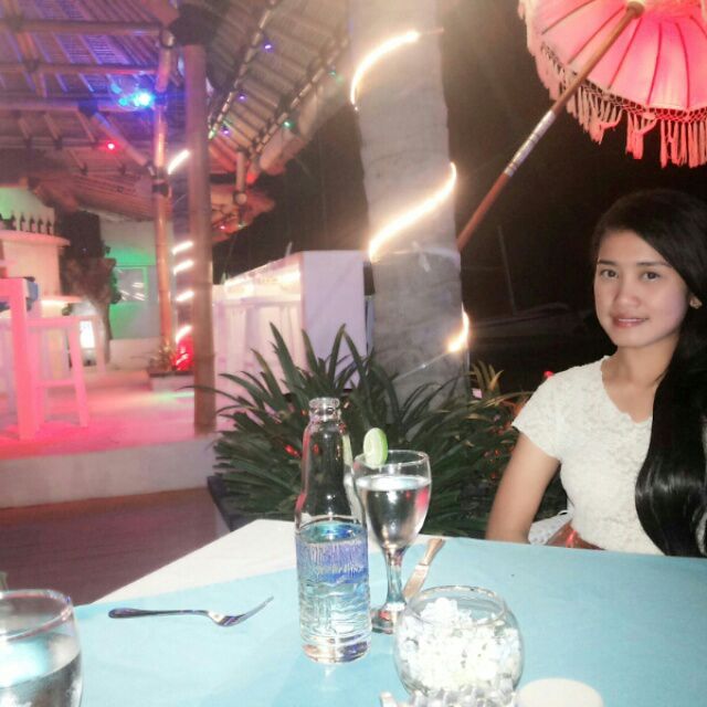 farida_beyby's tweet photo. Hangout @spicebeachclub http://t.co/ixEMJTLATM