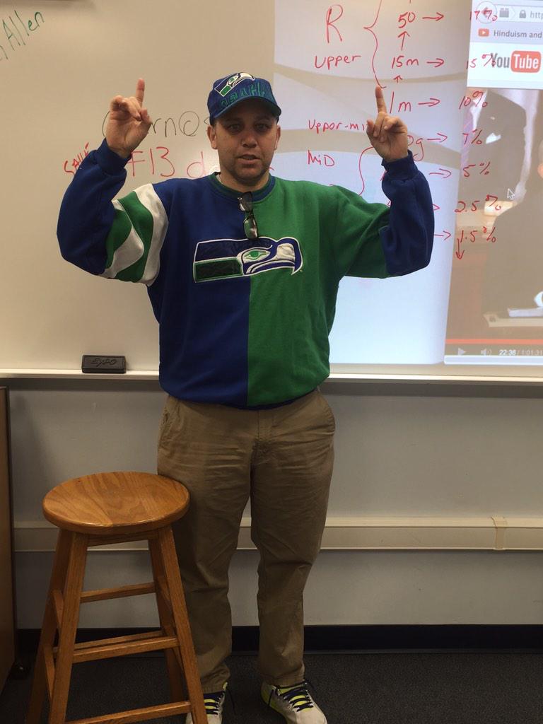 FridaXcaret_'s tweet photo. HELP SPREAD THE WORD! Send Kern to the Super Bowl ๐ด๐ต๐ด๐ต๐ด @espn @PaulGAllen @Seahawks
#13DaysOfKern #2freetickets http://t.co/dB29Ne1WAN