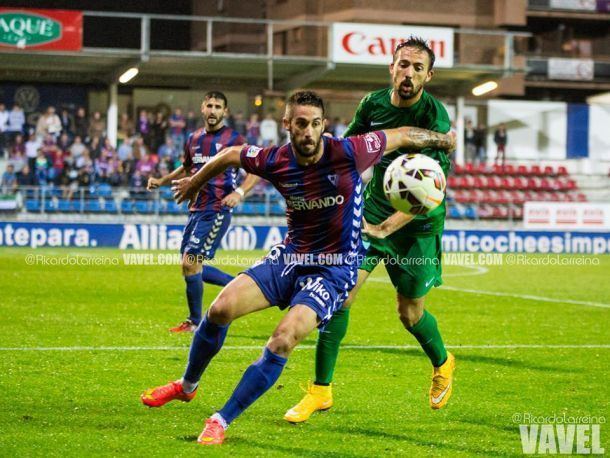 Eibar_VAVEL's tweet photo. "Lillo, la polivalencia de Ipurúa" http://t.co/CVhwbHjAXn #Eibar http://t.co/mCDsYWMOlP