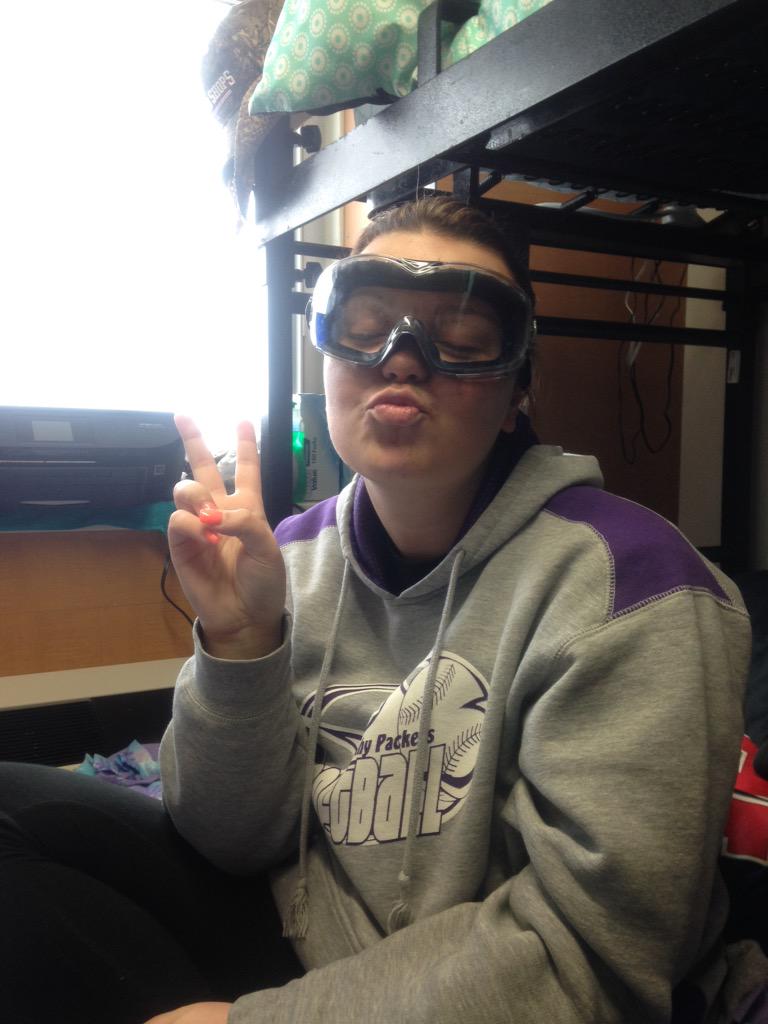 domasky12's tweet image. #wcw #futurechemist #loveyou 😘😘😘😘😘😘😘😘😘