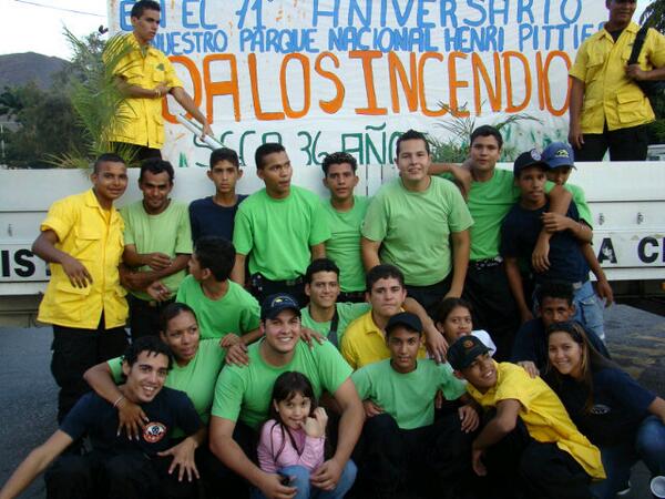 ecoseca's tweet photo. Te Interesa La Ecología? Quieres Ayudar A Tu Comunidad? ÚNETE A Nuestra Gran Familia Voluntaria #JuntosPorUnMejorPais http://t.co/wJef8RY8UA