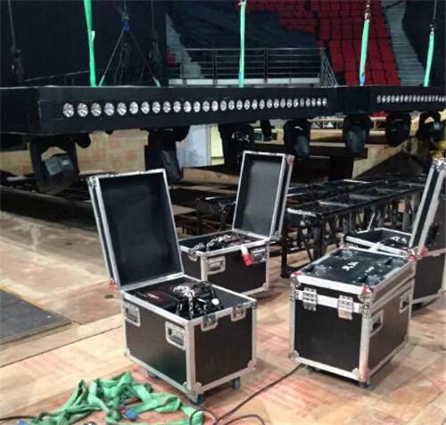 coreatchina's tweet image. Hoist system for HuNan TV New Year Eve Concert Dec.31st,2014.