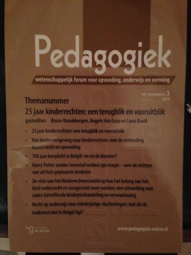 KRCommissaris's tweet photo. Rijk en divers themanummer over 25 jaar kinderrechten van tijdschrift #Pedagogiek #IVRK25 http://t.co/6MQgumM5sa