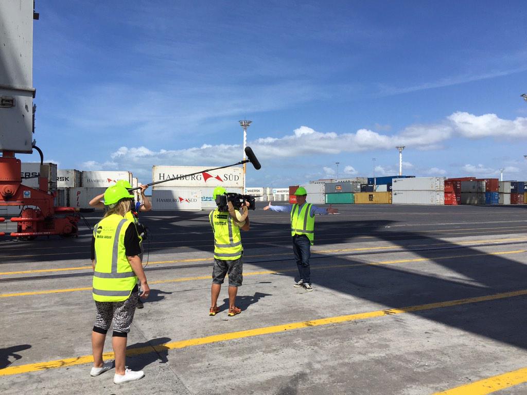 AKLPort's tweet image. Had a visit from @JohnJCampbell doing a bit of filming for this years @CampbellLiveNZ. #GoodBugger