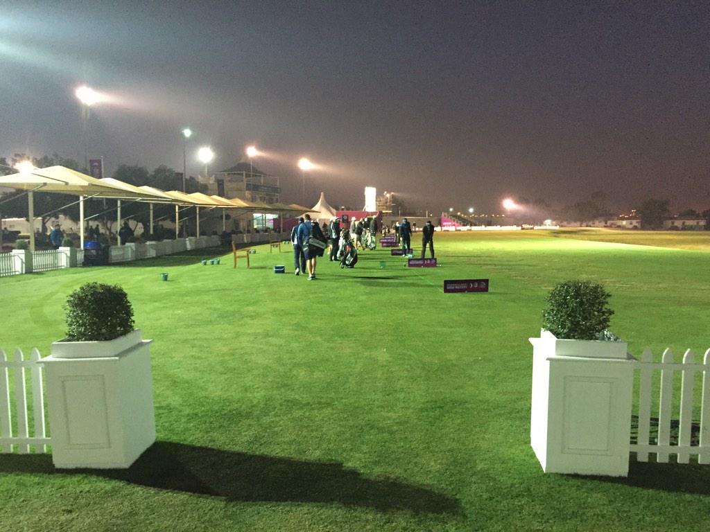 RamsayGolf's tweet photo. @ChrisDoak1 the only one in short sleeves out there #cold #practiceinthedark http://t.co/dWdkOSpou9