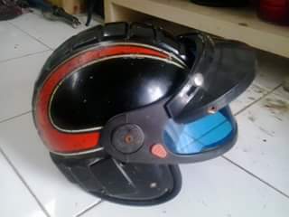 sadewo97's tweet photo. Helm robot jadoel @VespaBatik @VespaIndependen @VespaIndonesia http://t.co/4UD2jZUL79