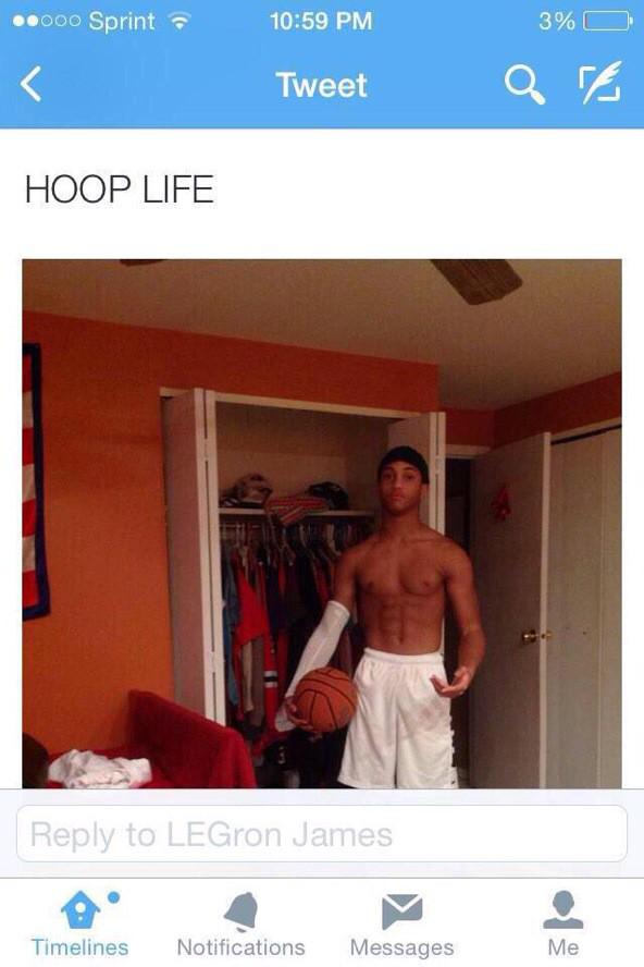 hesjustniceee's tweet photo. #GreatMomentsInTwitterHistory RT @writtenDrugs: #ThrowbackJokes RT @ABE_CASH: LMFAOOOO HE FOUL http://t.co/qm5KH5M3di